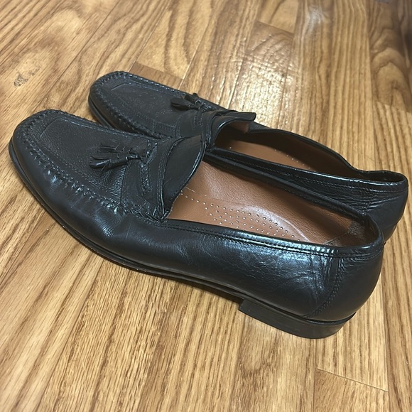 Bostonians Black Tassel Loafer SZ 11.5 Med - Picture 1 of 8
